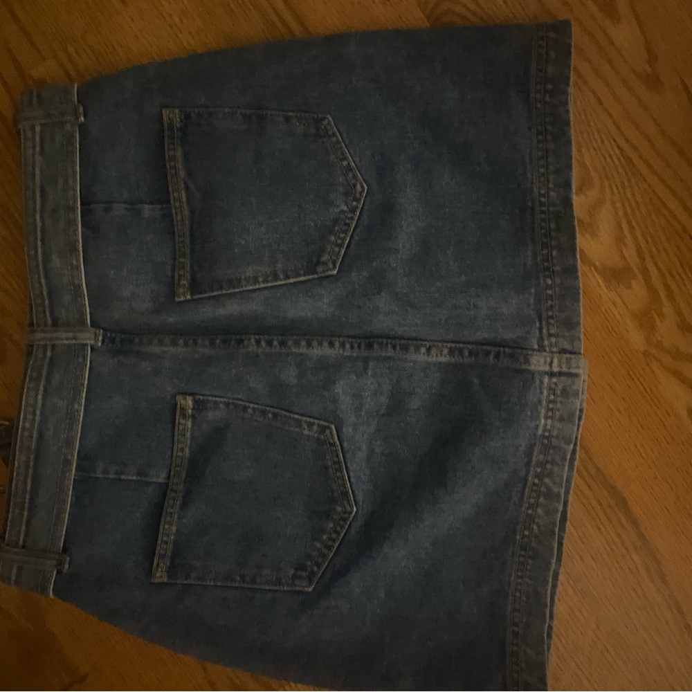 Forever 21 Blue Denim Skirt with Belt - Picture 2 of 3